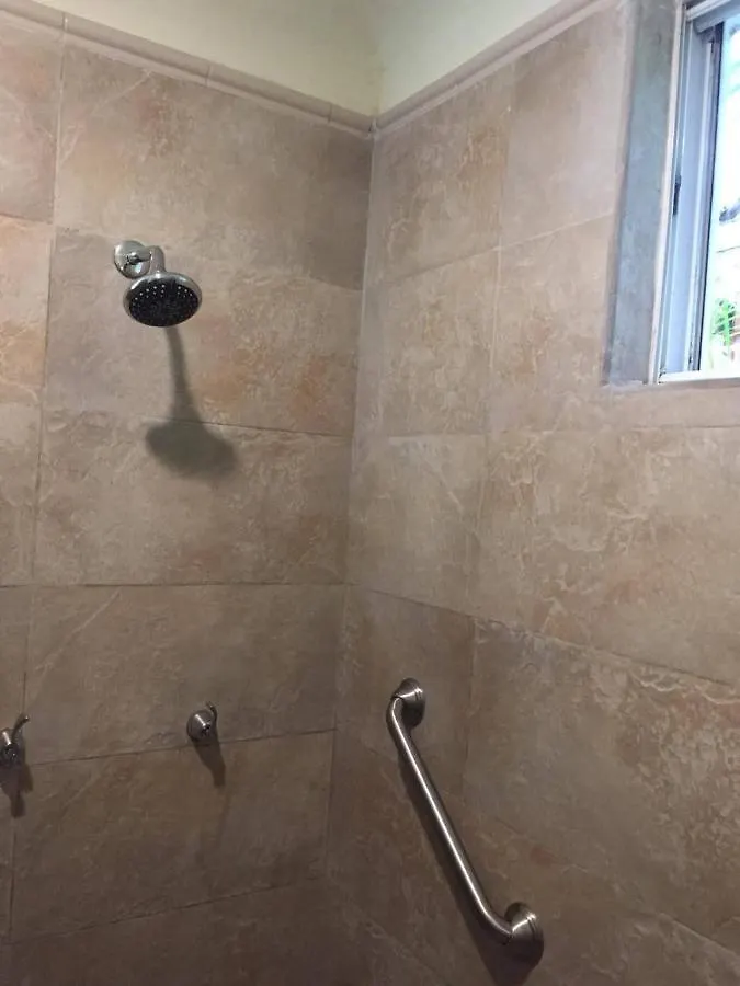 Casa Beard, Spacious Guest House With High Speed Wifi & Pool. Playa del Carmen Messico